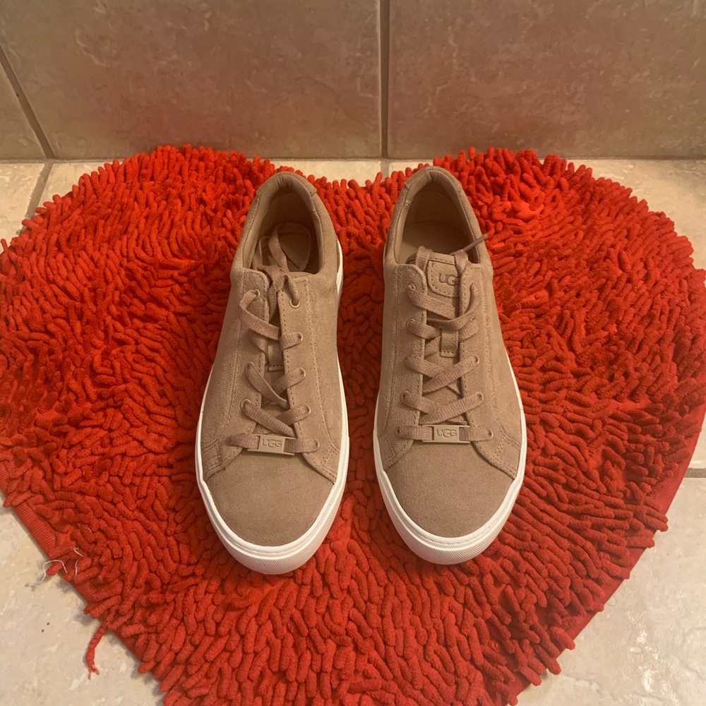 Ugg Tennis Shoes